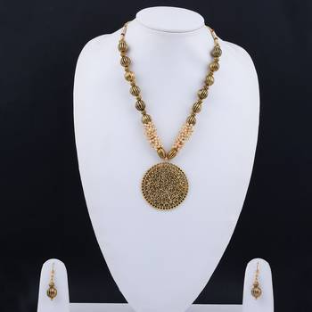 Designer Necklace Set Round Pendant Set Jewellery For Girls and Women 4