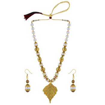 Fancy Gold Plated Leave Desgine Pendant Mala Pearl Necklace Set For Women Girls 3