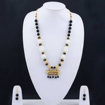 Fancy Desgine Black Mala Pearl Necklace Set For Women Girls 4