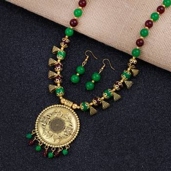 Gold Plated Elegant Look Pearl Necklace Mala Set Jewellery For Women And Girls 1