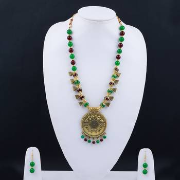 Gold Plated Elegant Look Pearl Necklace Mala Set Jewellery For Women And Girls 4