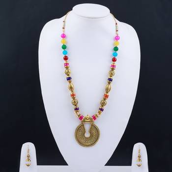 Gold Plated Multi Pearl Elegant Look Mala Necklace Jewellery For Women And Girls 4