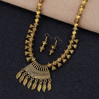 Classic Look Gold plated Necklace Set For Women Girls 1