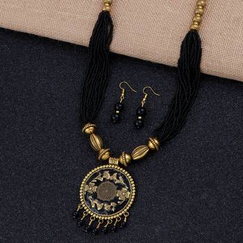 Black Pearl Multi Layer Necklace Elegant Look jewellery For Women And Girls 1