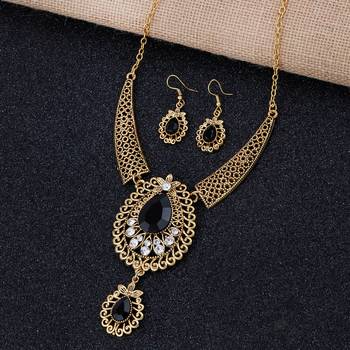 Classic Party Look Gold Plated Neckalce Set Jewellery For Women And Girls 1