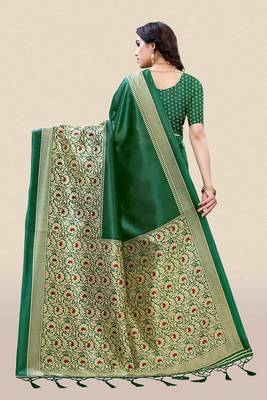 Green printed art silk saree with blouse 2
