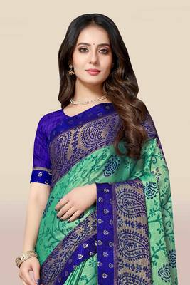 Green printed chiffon saree with blouse 4