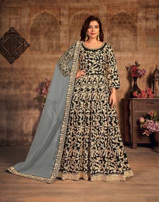 Black embroidered velvet salwar 2