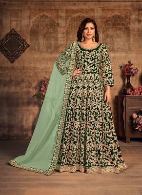 Dark-green embroidered velvet salwar 2