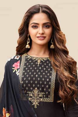 Black embroidered chanderi salwar 3