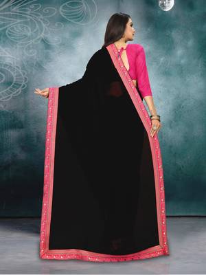 Black plain georgette saree with blouse 4
