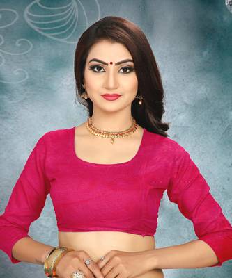 Black plain georgette saree with blouse 5