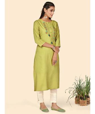 Vbuyz Women's Embroidered Straight Rayon Light Green Stitched Kurta 4