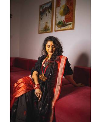 STANDING TRIBALS BLACK BOMKAI SILK Saree with blouse 2