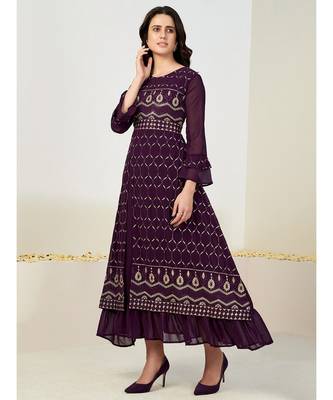 Women Burgundy-Coloured & White Embroidered Sequins Tiered Layered  Kurta 4