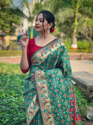 Green color Patola Paithani Silk Sarees 2