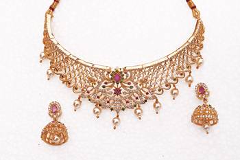 Multicolor necklaces 1