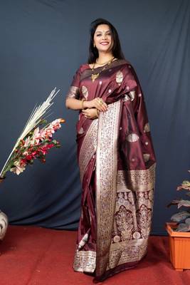 Dark maroon hand woven kanchipuram silk saree with blouse 1