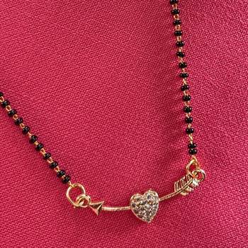 Gold mangalsutra 1