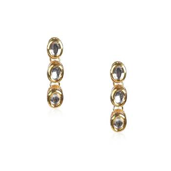Elegant Single Line Gold-Plated Kundan Studded Handcrafted Jewellery Set for Women 4