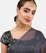 Gold pearl jewellery