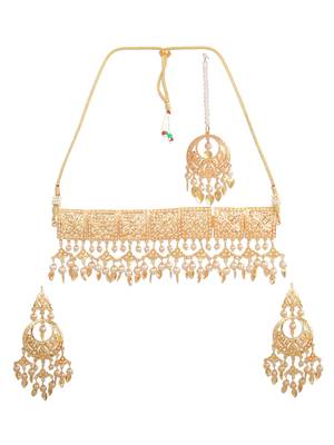 Gold pearl jewellery 2
