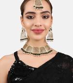 Green pearl jewellery