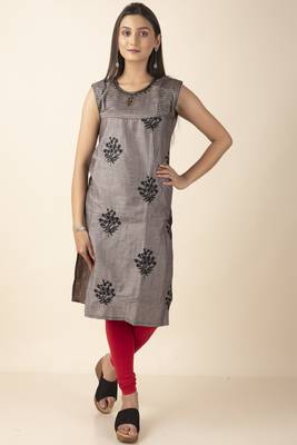 Maira Cotton Women's Embroidery Plant With Flowers Designed Kurti 1