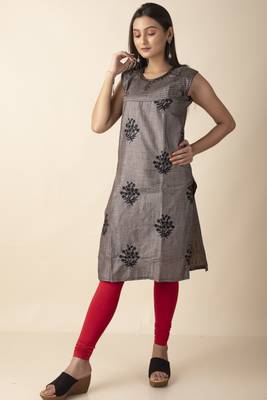 Maira Cotton Women's Embroidery Plant With Flowers Designed Kurti 2