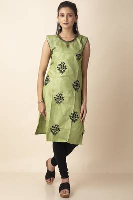 Maira Cotton Women's Embroidery Plant With Flowers Designed Kurti 1