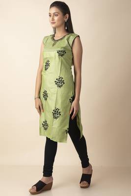 Maira Cotton Women's Embroidery Plant With Flowers Designed Kurti 3
