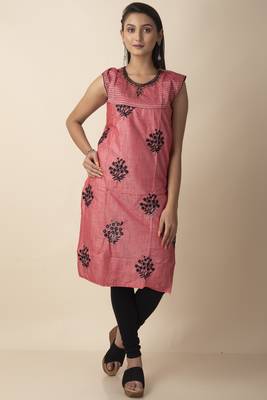 Maira Cotton Women's Embroidery Plant With Flowers Designed Kurti 2
