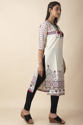Pihu Cotton Women's Embroidery Ethnic Patterned Designed Kurti 3