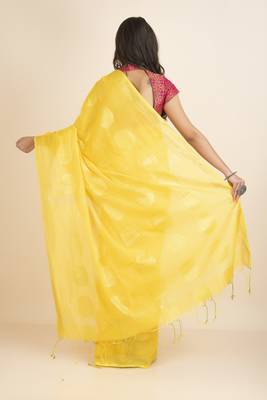Aarna Handloom Cotton Silk Chakra Printed Saree 4