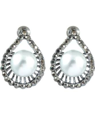 Black Brass Stud Earring For Women 1