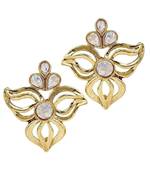 Cute Gold Plated Kundan Filigree Stud Earring For Women.
