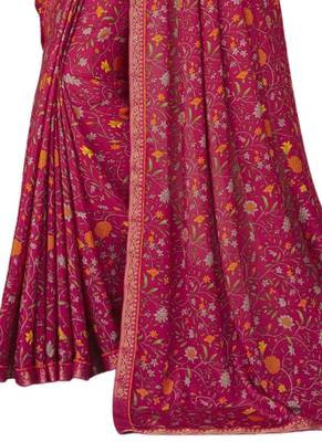Pink plain crepe saree with blouse 3