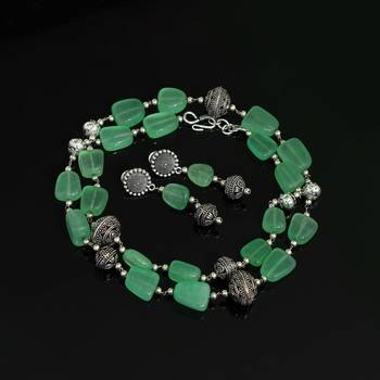 Green necklace-sets 2