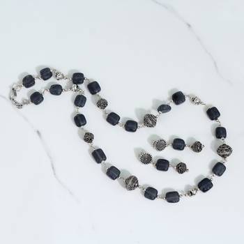 Grey necklace-sets 1
