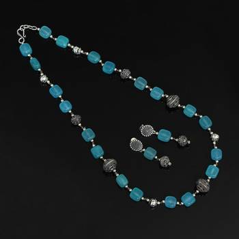 Blue necklace-sets 1