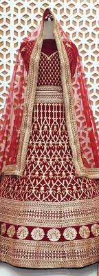 Bollywood EXCLUSIVE HEAVY MAROON BRIDAL LEHNGA 3