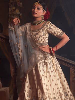Off-white embroidered silk unstitched lehenga 2