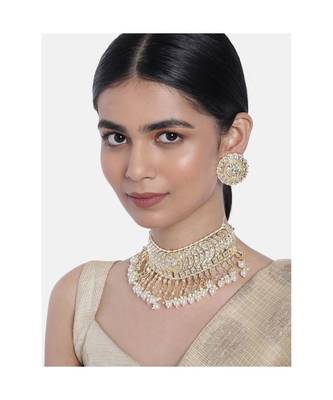 Traditional White Pearl & Kundan Studded Choker Necklace Jewellery Set For Women    2