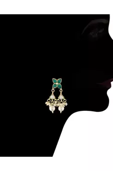Traditional White Pearl & Kundan Studded Choker Necklace Jewellery Set For Women   