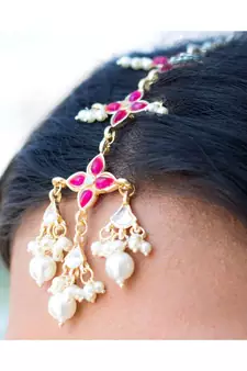 Traditional White Pearl & Kundan Studded Choker Necklace Jewellery Set For Women   
