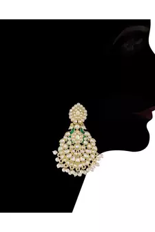 Traditional White Pearl & Kundan Studded Choker Necklace Jewellery Set For Women   