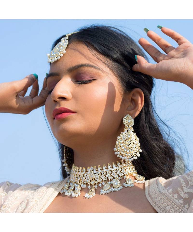 Traditional White Pearl & Kundan Studded Choker Necklace Jewellery Set For Women   