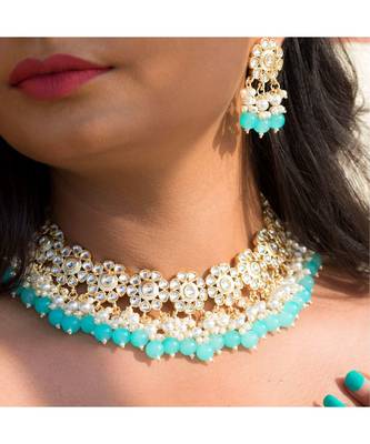  Traditional White Pearl & Kundan Studded Choker Necklace Jewellery Set For Women    3