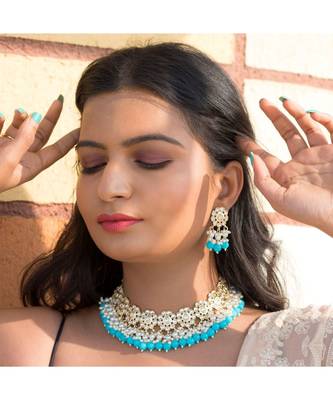 Traditional White Pearl & Kundan Studded Choker Necklace Jewellery Set For Women    1