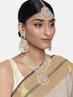 Traditional White Pearl & Kundan Studded Choker Necklace Jewellery Set For Women    1
